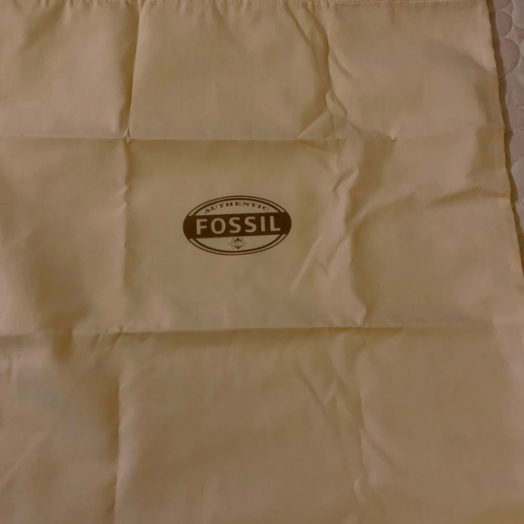 ***SOLD***New FOSSIL Leather Tote - Picture 5 of 10